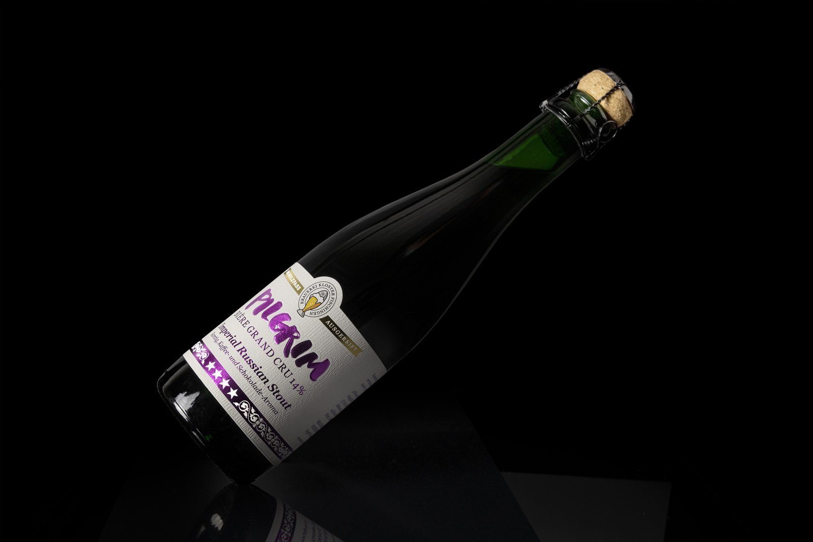 Schräg fotografierte Pilgrim-Flasche