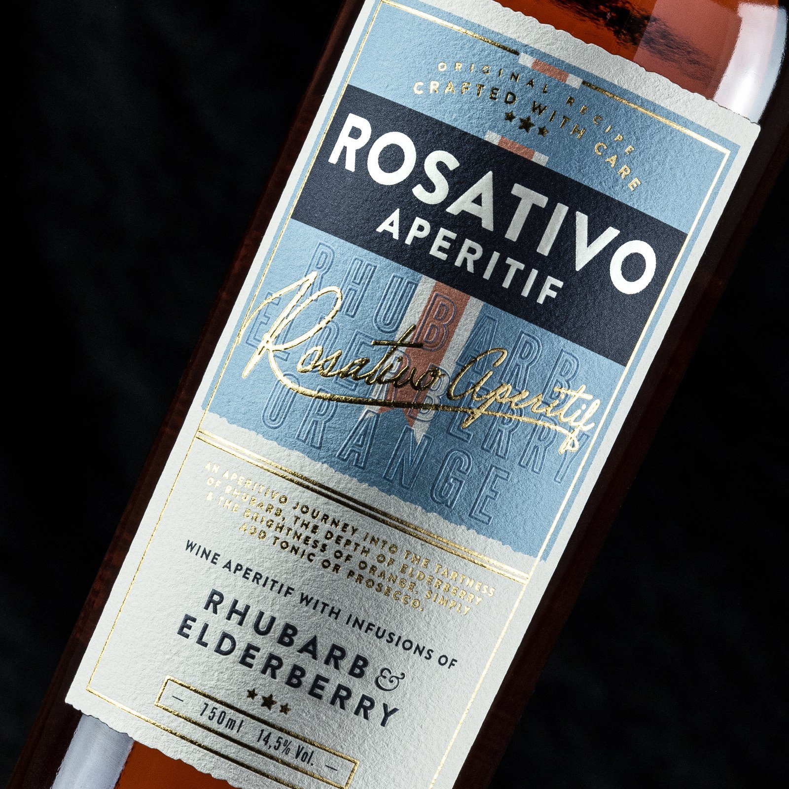 Nahaufnahme eines Rosativo-Aperitifetiketts